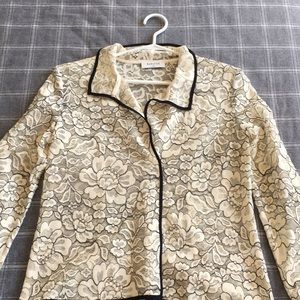 Babaton Aritzia blouse